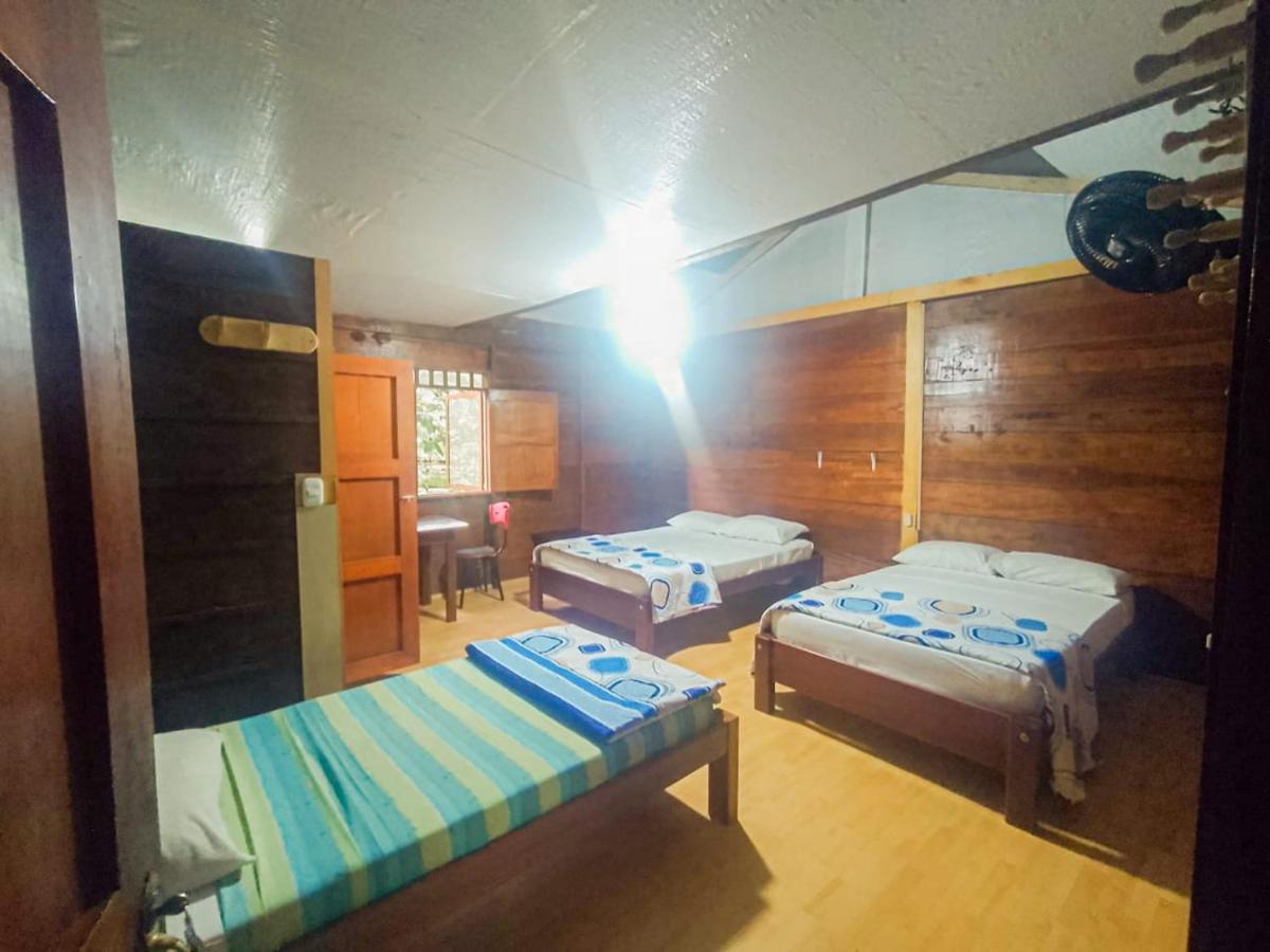 Hostal Cano Nevera La Macarena Екстериор снимка